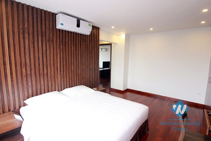 Nice and new three bedrooms apartment for rent in Cau Giay district, Ha Noi